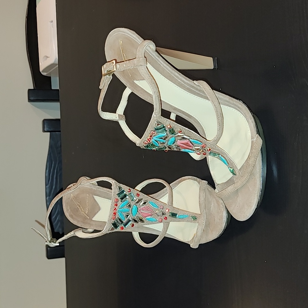 Brian Atwood Donosa